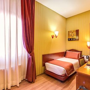 Camera con letto king size